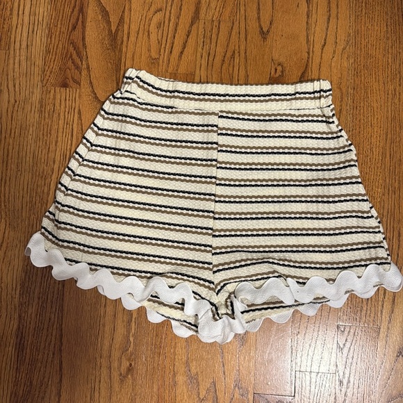 Striped Ruffle Trim Knit Two-Piece Set NWT - Picture 7 of 8